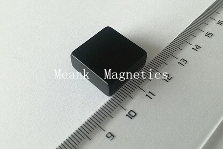 Bloque magnético cuadrado de neodimio recubierto de resina epoxi